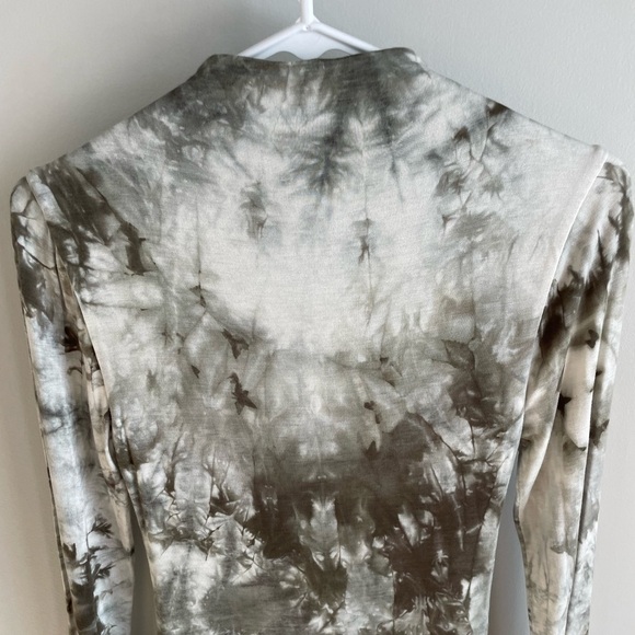 Lovers + Friends Ivanna Midi Dress - Green Tie Dye - Size Small - Picture 12 of 15